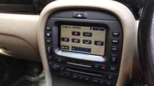 Jaguar  S,X,XJ-Type Navigation Update Sat Nav DVD Disc Map 2011-2012